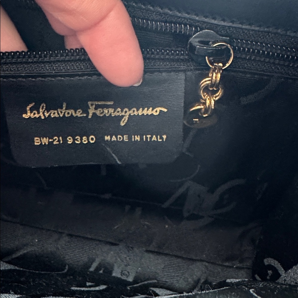 Salvatore Ferragamo Navy Blue Bag 💙 - Picture 4 of 8